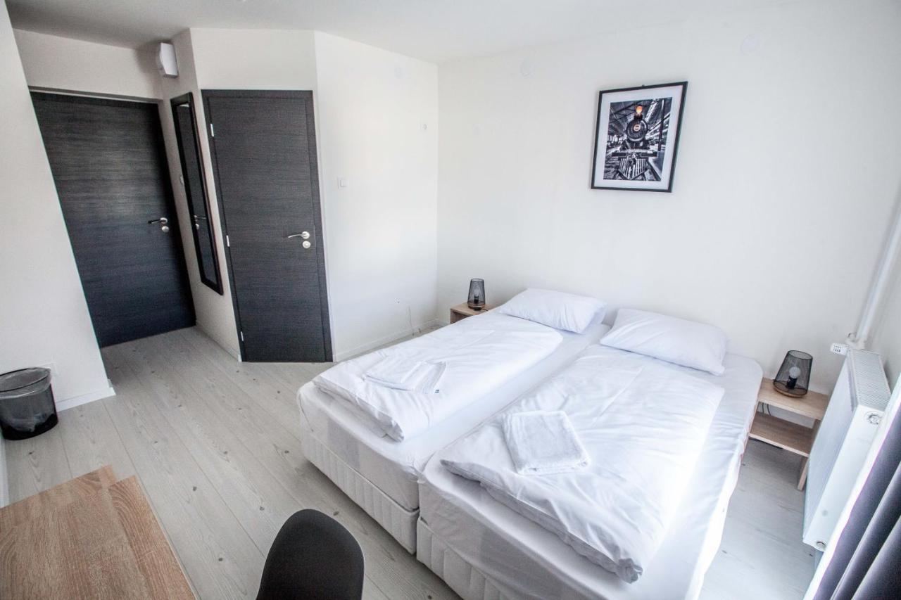 Hotel Rajka Ngoại thất bức ảnh